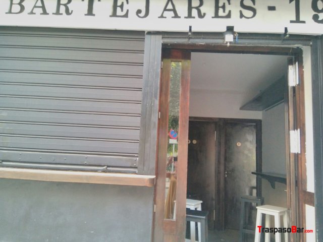 Alquilo bar amueblado y reformado