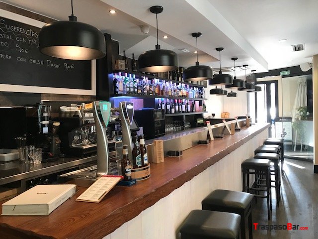 Bar Restaurante con 13 mesas terraza, Jose Abascal