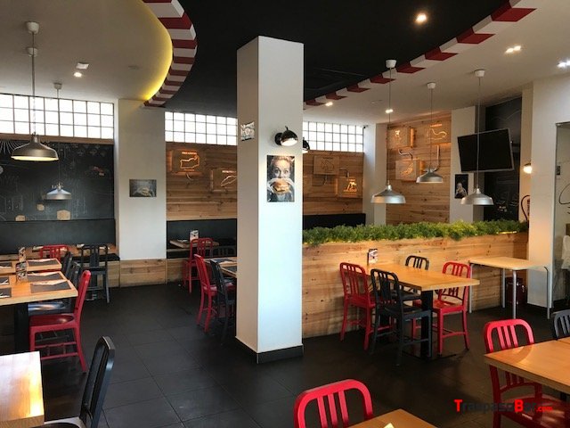 Restaurante con terraza