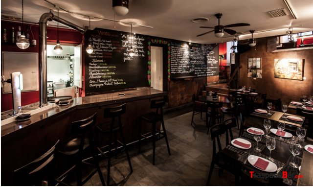 Traspaso Bar Restaurante  220m² con terraza en zon
