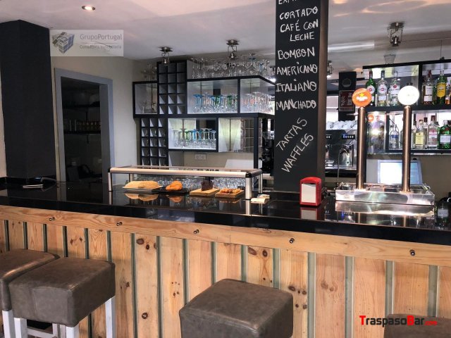 Traspaso Bar de 60m² con terraza en zona Chamartín