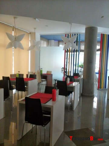 Traspaso Bar/ Restaurante/ Cafetería,
