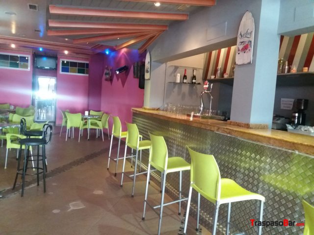 Bar cafetería y copas