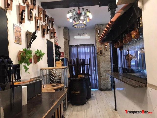 Se traspasa Bar con salida de humos, La Latina