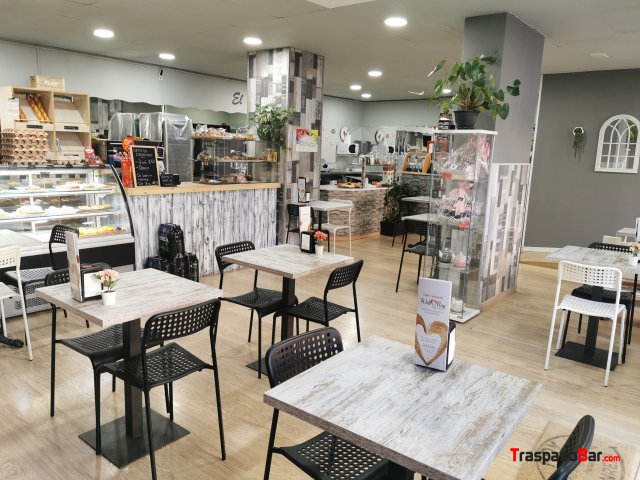 Urgente! Traspaso cafetería panaderia zona norte! 