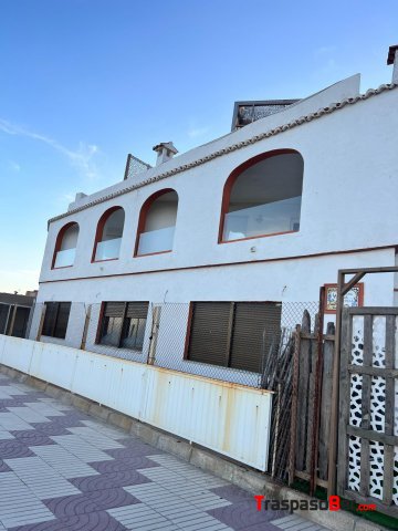  RESTAURANTE EN PRIMERA LINEA DE MAR EN VALENCIA