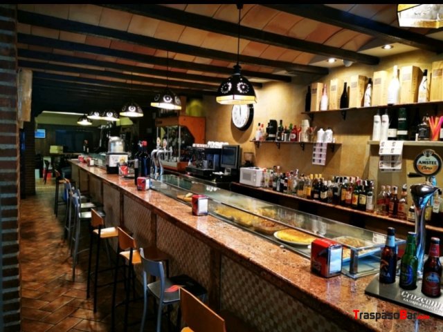 ALQUILER DE Bar-Restaurante en muy buen estado