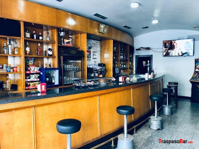 TRASPASO BAR CALIPSO