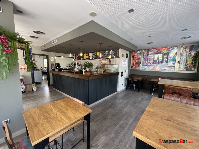 Traspaso restaurante en playa de Vilanova i la Gel