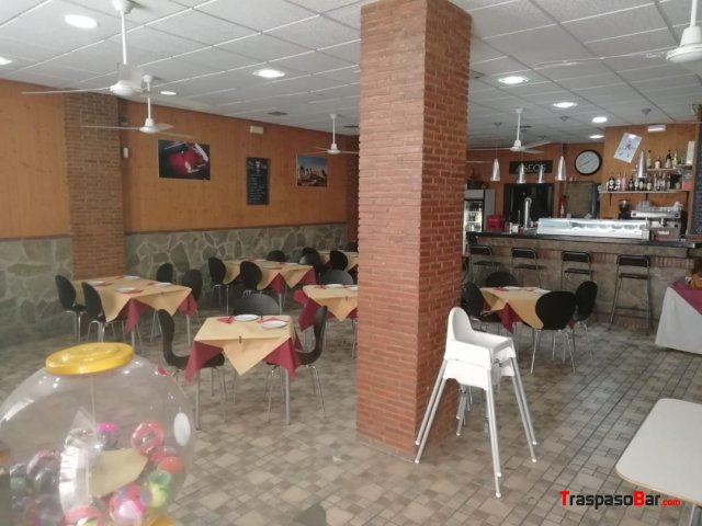 Se traspasa restaurante Los Molinos