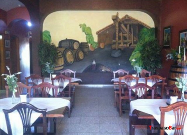 SE ALQUILA RESTAURANTE