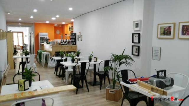 Traspaso cafetería llesqueria
