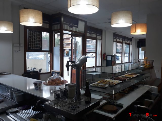 TRASPASO CAFETERIA-BAR AV.MAESTRO RODRIGO (VLC)