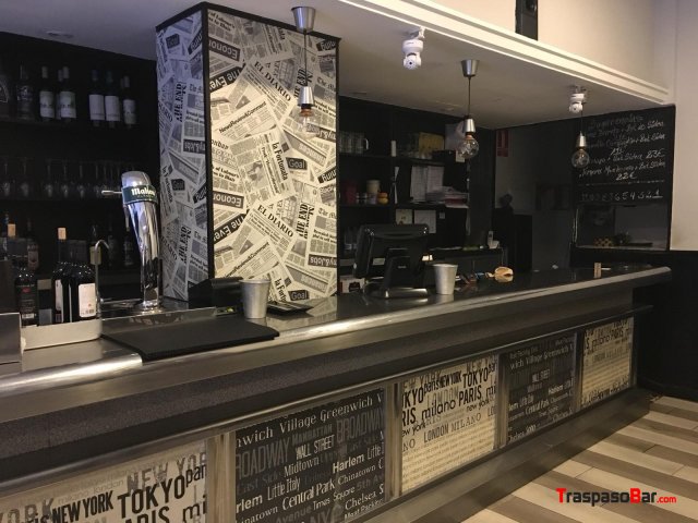 Restaurana con terrazas 14 mesas 1,800 ? 659750384