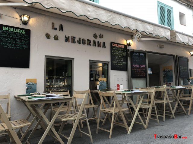 Traspaso de bar en Conil en calle Cádiz